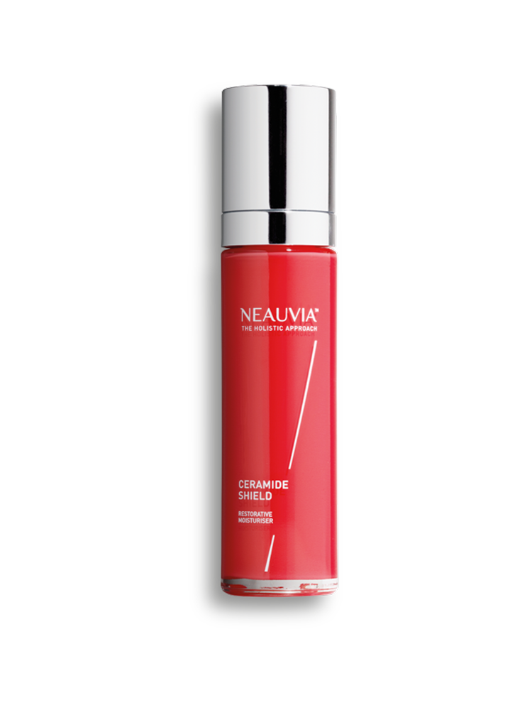 Replenishes hydration, calms irritation and softens the appearance of wrinkles.